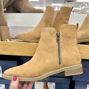NEW TARGET BOOTS